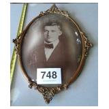 24" VTG FRAME AND PICTURE W OVAL GLASS