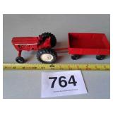 ERTL INTERNATIONAL TRACTOR AND WAGON