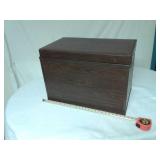 BLANKET CHEST-lid needs repaired