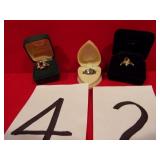 COSTUME JEWELRY, 3 RINGS