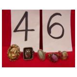 COSTUME JEWELRY, 5 RINGS