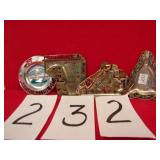 VINTAGE SOUVENIR ASHTRAYS