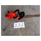 BLACK & DECKER 22" TRIMMER, WORKS