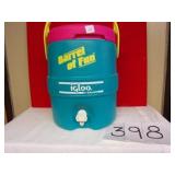 CLEAN 2 GALLON IGLOO COOLER