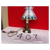 12" GLASS SHADE LAMP, WORKS
