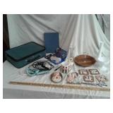 VTG.CASE:PHONE CORDS:DRINK COASTERS