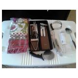 PAMPERED CHEF:KITCHEN UTENSILS:TOWEL SET
