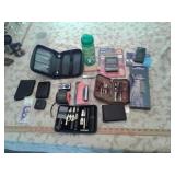 *NEW*MANICURE SETS:TRAVEL GAME:ISOTONER GLOVES