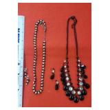 Costume Jewelry.  Necklace and Matching Earrings