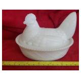 Hen on Nest. Milk Glass