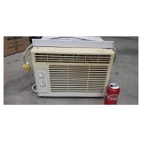 Window Air Conditioner. Continental Brand 120