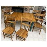 Dining Room Table with 5 Chairs & Extra Leaf