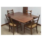 Lane Co.. 1960s  dinning table with 4 chairs &