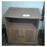 ROLLER AROUND TV CART OR MICROWAVE CART
