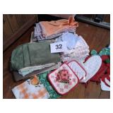 BOX OF HAND TOWELS, WASH RAGS, OVEN MITS