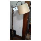 OLD FLOOR LAMP.. WOOD  WITH METAL BASE