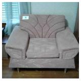 EARLY PINK MAUVE CHAIR