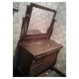 DRESSER WITH MIRROR 42"x68"