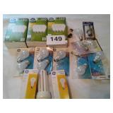 BOX OF LIGHT BULBS