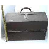 TACKLE BOX WITH CONTENTS