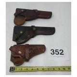 3 PISTOL HOLDERS, HUNTER, BRAUER, 1208 DB
