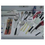 MISC KITCHEN ITEMS
