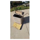 Cloths Ringer on stainless tub