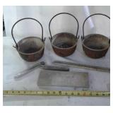 CAST IRON LEAD MELTING POTS