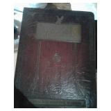 TOTE OF LEATHER BOUND BOOKS WITH AMERICAN