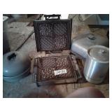 VTG WAFFLE IRON, ELECTRIC SKILLET, POT, ICE
