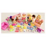Fischer Price Dolls W / Snap On Clothes