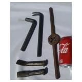 Pipe Threader, Allen Wrenches, Chisels