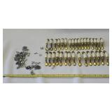32 Door & Drawer Handles