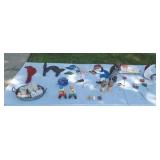 Lawn ornaments and seashells