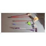 Mops brooms buckets swifter.