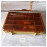 FISHING TACKLE MAGNUM BY PLANO WITH