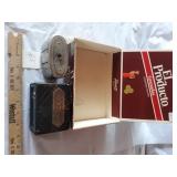 EL PRDUCTO GRANADAS CIGAR BOX, 2 OLD BANKS