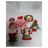 6 CHRISTMAS STUFFED ITEMS