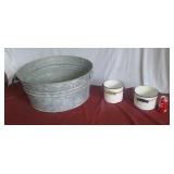 Galvanize wash tub and 2 porcelain pots