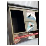 Retro paper towel holder, has 2 drawers that pull