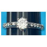 Sz.8 Sterling Silver Ring 2.49 Grams