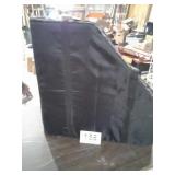 FOLDABLE TABLE TOP POKER TABLE IN ZIPPERED BAG