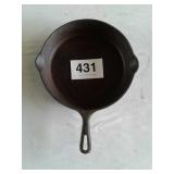 NO 10 GRISWOLD CAST IRON SKILLET