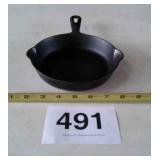 NO 3 GRISWOLD CAST IRON SKILLET