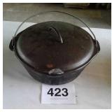 NO 8 CAST IRON POT
