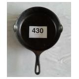 NO 8 GRISWOLD CAST IRON SKILLET