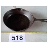 NO 6 GRISWOLD CAST IRON SKILLET