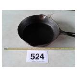 NO 7 GRISWOLD CAST IRON SKILLET