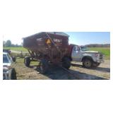 M&W Little Red Wagon 300 bushel gravity flow