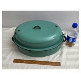 Vintage Large Savory Avocado Enamelware Roasting